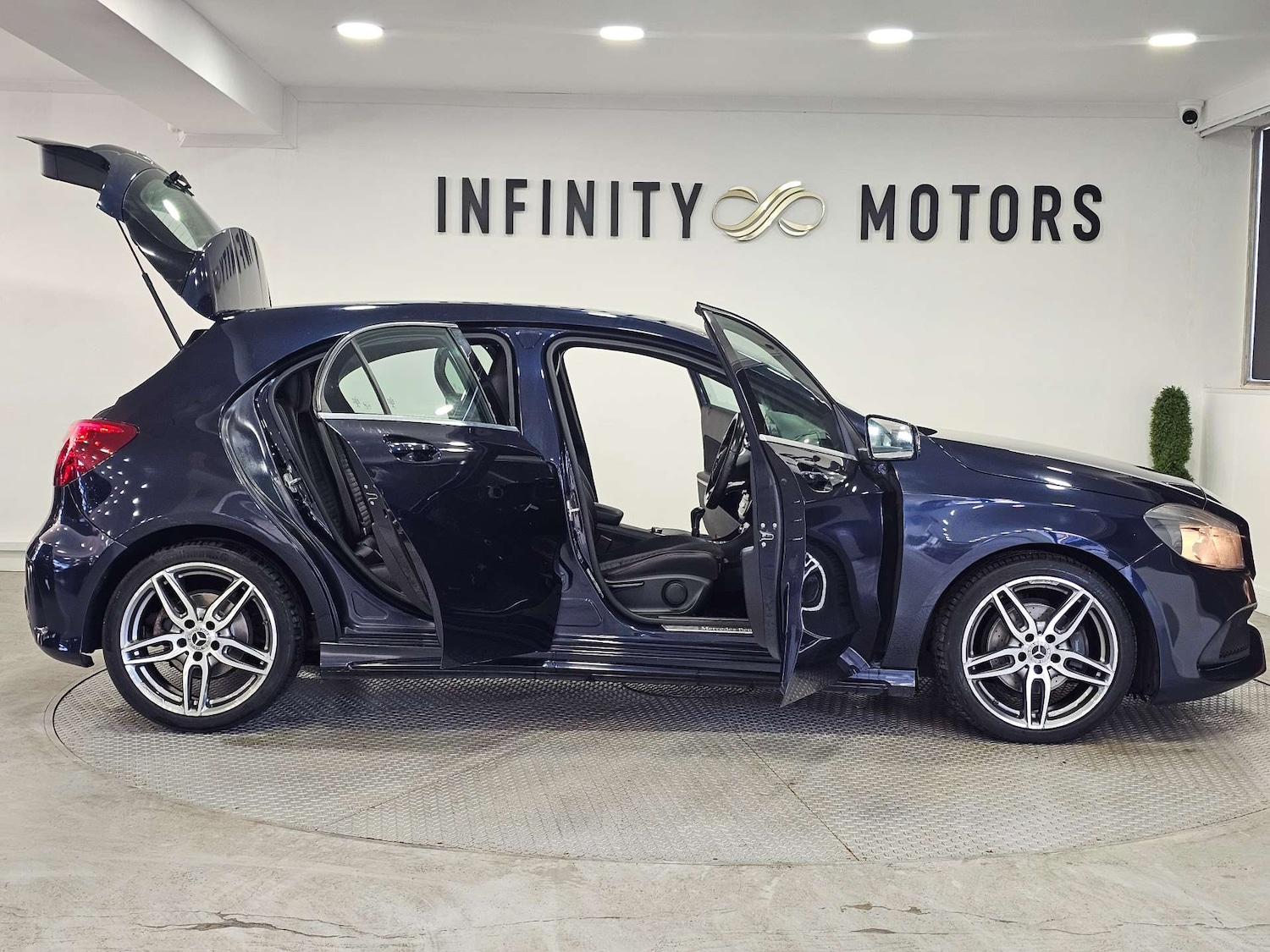 Used Mercedes-Benz A-Class 2018 for sale - 77326155: Photo 86