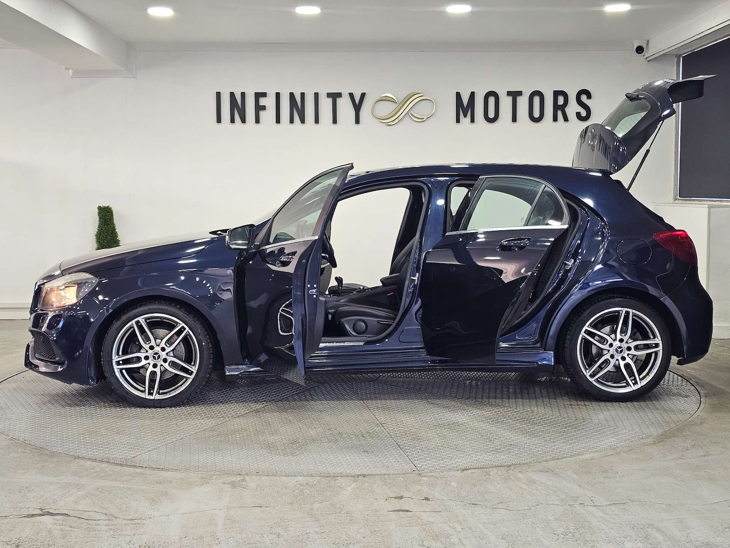 Used Mercedes-Benz A-Class 2018 for sale - 77326155: Photo 90