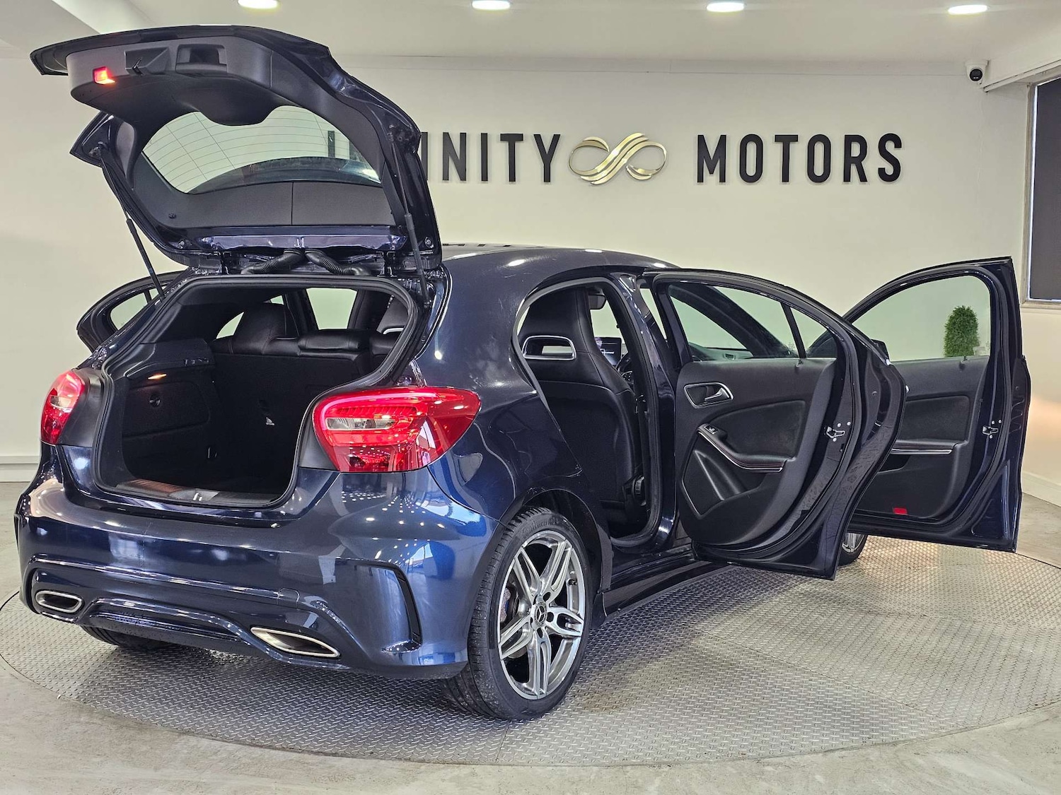 Used Mercedes-Benz A-Class 2018 for sale - 77326155: Photo 96