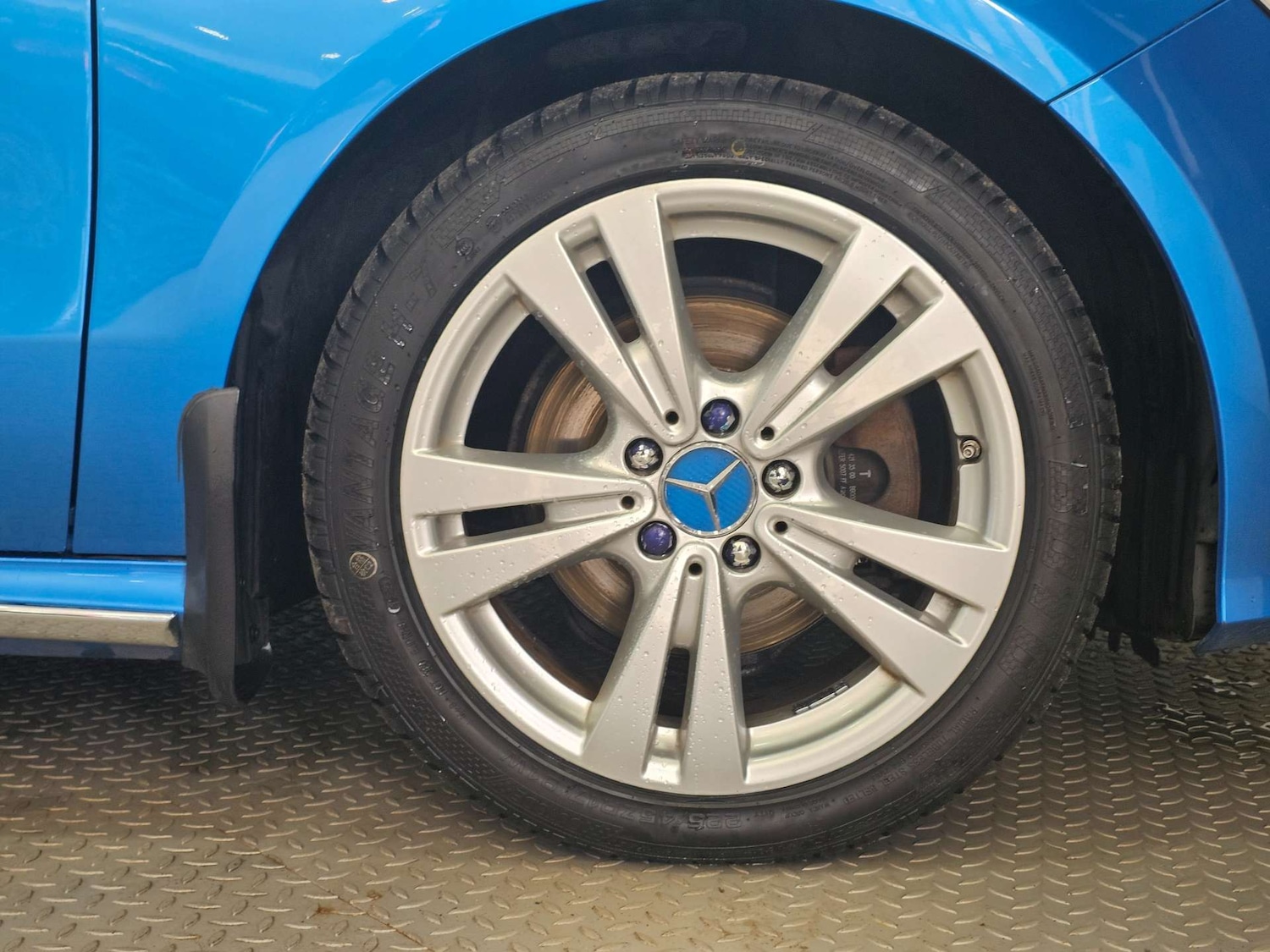 Used Mercedes-Benz A-Class 2016 for sale - 76972315: Photo 41