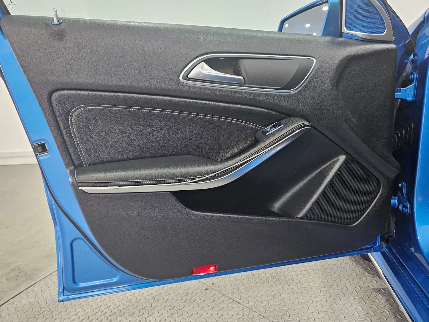 Used Mercedes-Benz A-Class 2016 for sale - 76972315: Photo 97