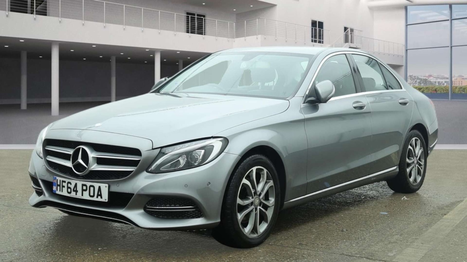 Used Mercedes-Benz C Class 2014 for sale - 77562675: Photo 2