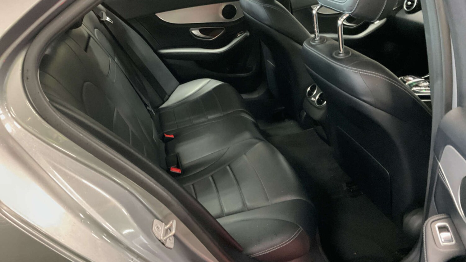 Used Mercedes-Benz C Class 2014 for sale - 77562675: Photo 8