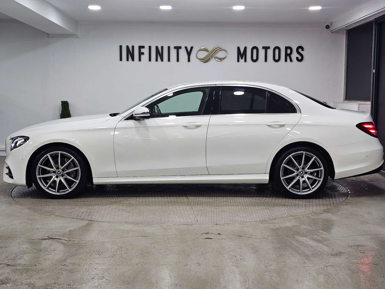 Used Mercedes-Benz E Class 2019 for sale - 77065399: Photo 21