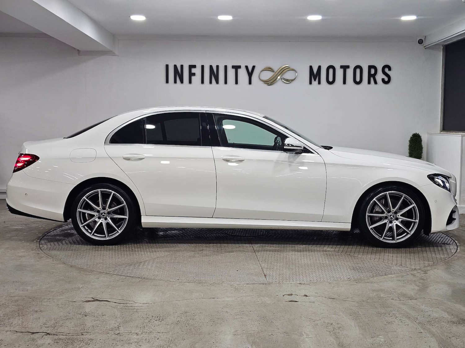 Used Mercedes-Benz E Class 2019 for sale - 77065399: Photo 36