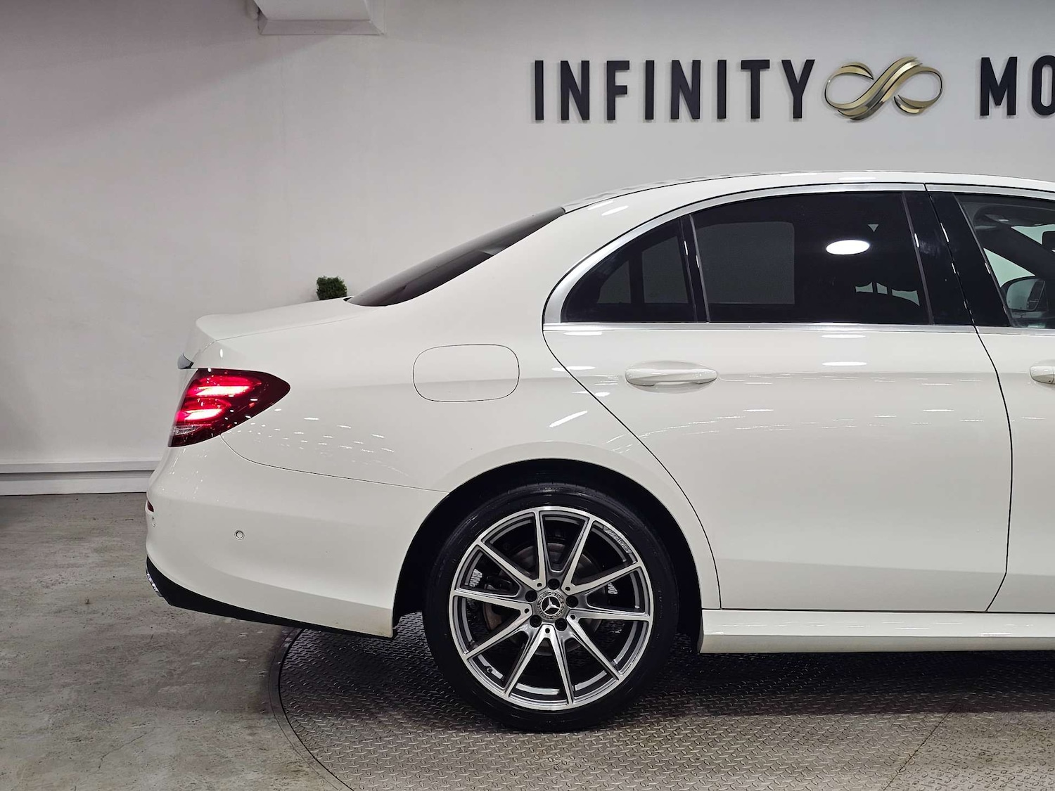 Used Mercedes-Benz E Class 2019 for sale - 77065399: Photo 37