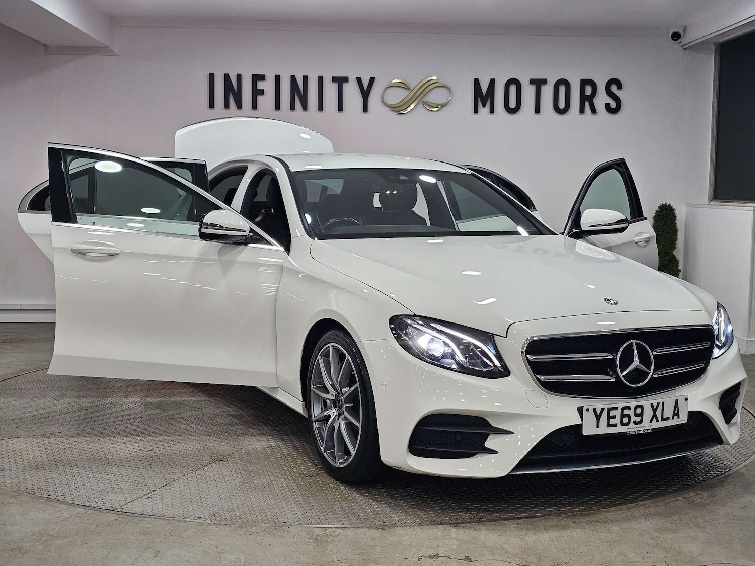 Used Mercedes-Benz E Class 2019 for sale - 77065399: Photo 44