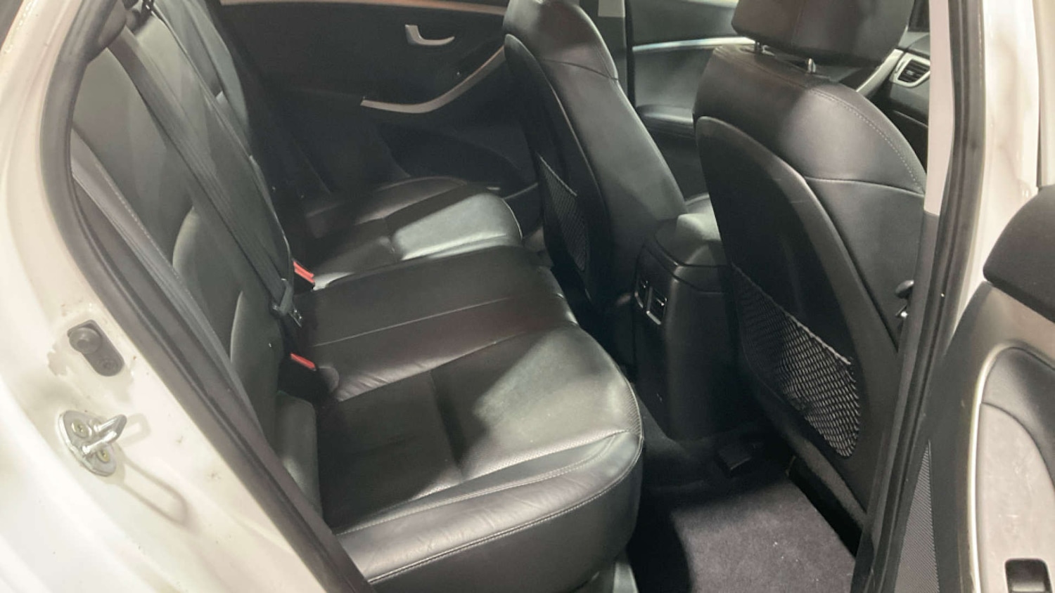 Used Hyundai i30 2015 for sale - 76972320: Photo 11