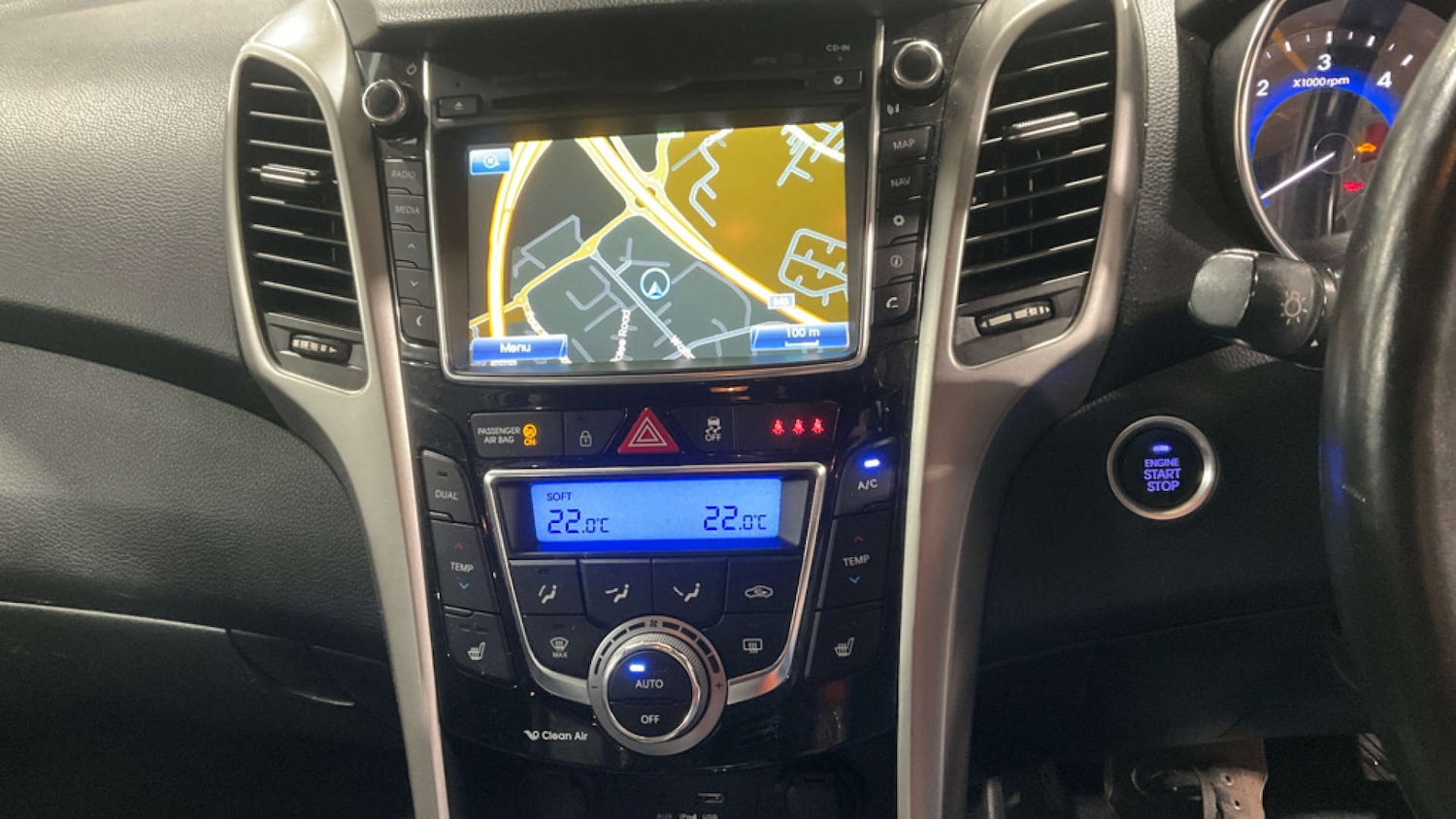 Used Hyundai i30 2015 for sale - 76972320: Photo 14