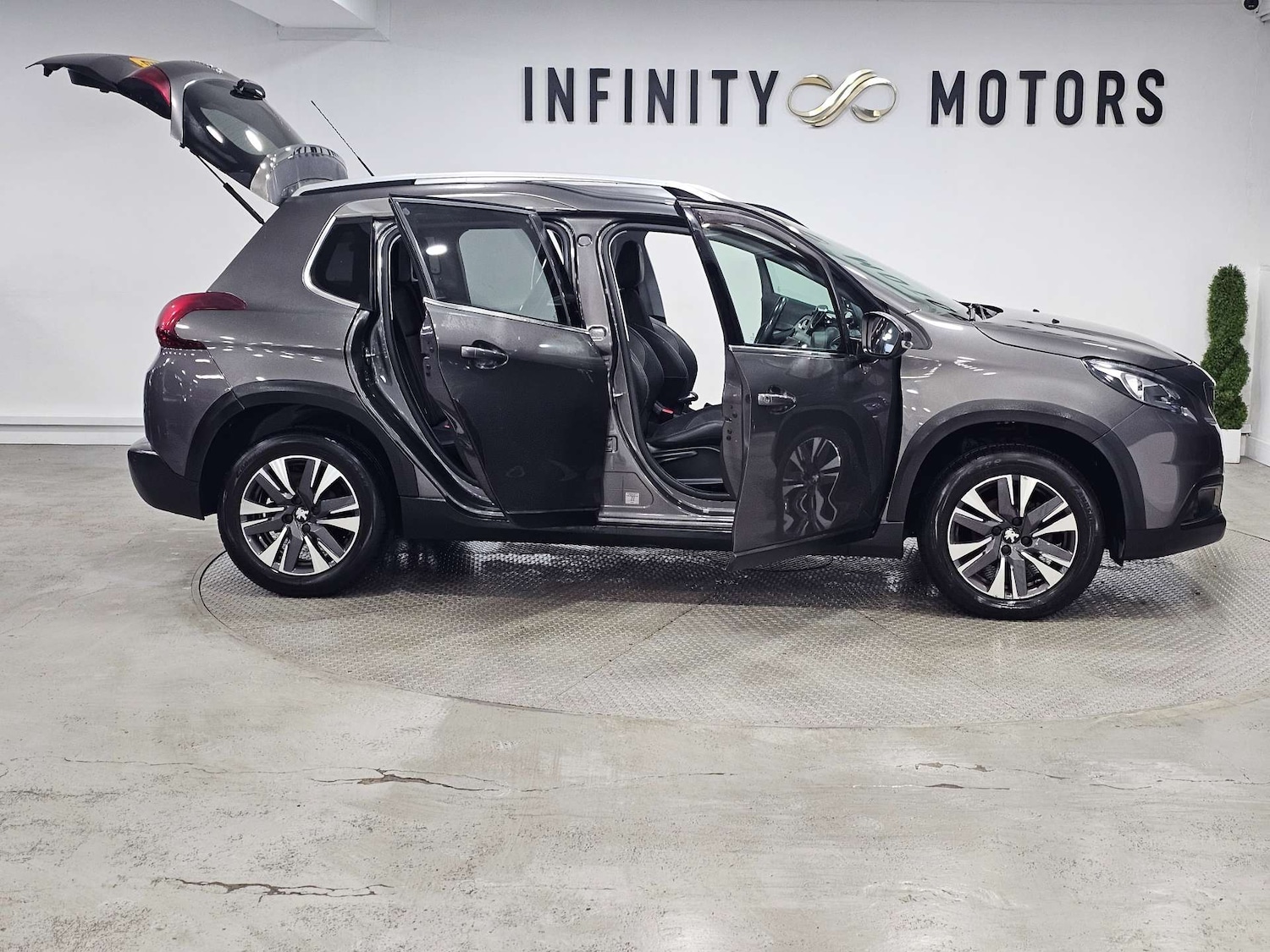 Used Peugeot 2008 2018 for sale - 76972461: Photo 42