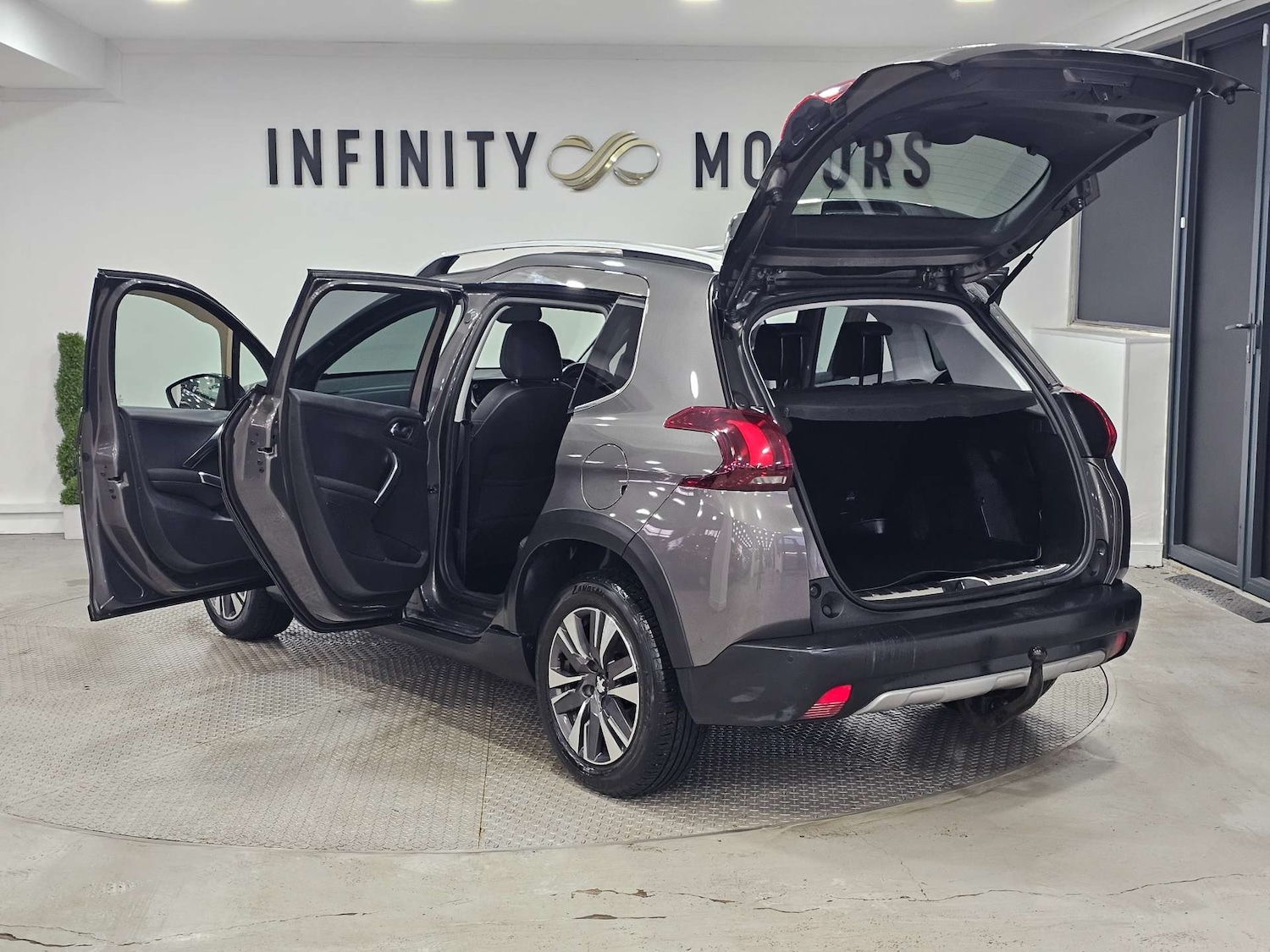 Used Peugeot 2008 2018 for sale - 76972461: Photo 45