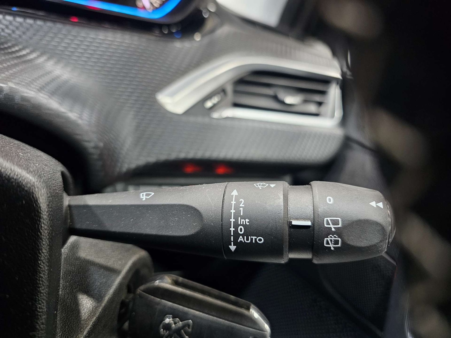 Used Peugeot 2008 2018 for sale - 76972461: Photo 53