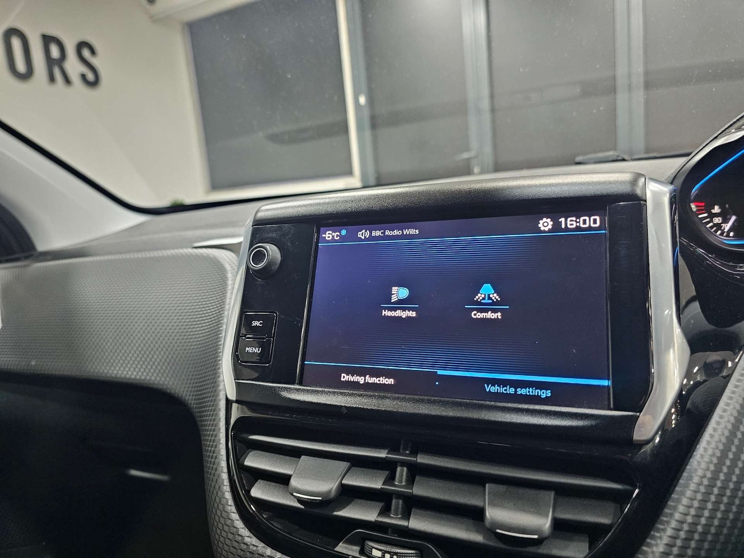 Used Peugeot 2008 2018 for sale - 76972461: Photo 66