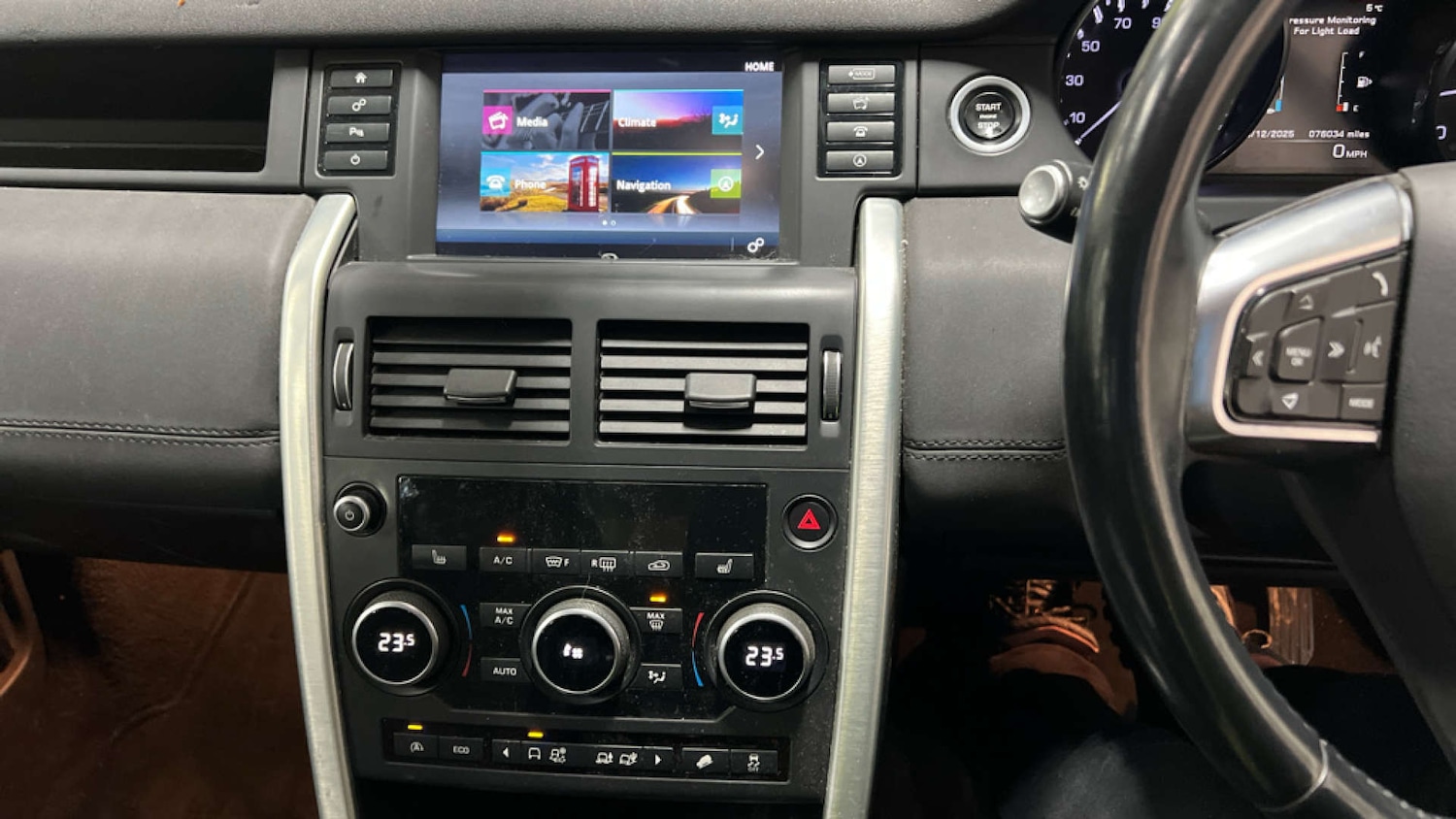 Used Land Rover Discovery Sport 2015 for sale - 77073394: Photo 14