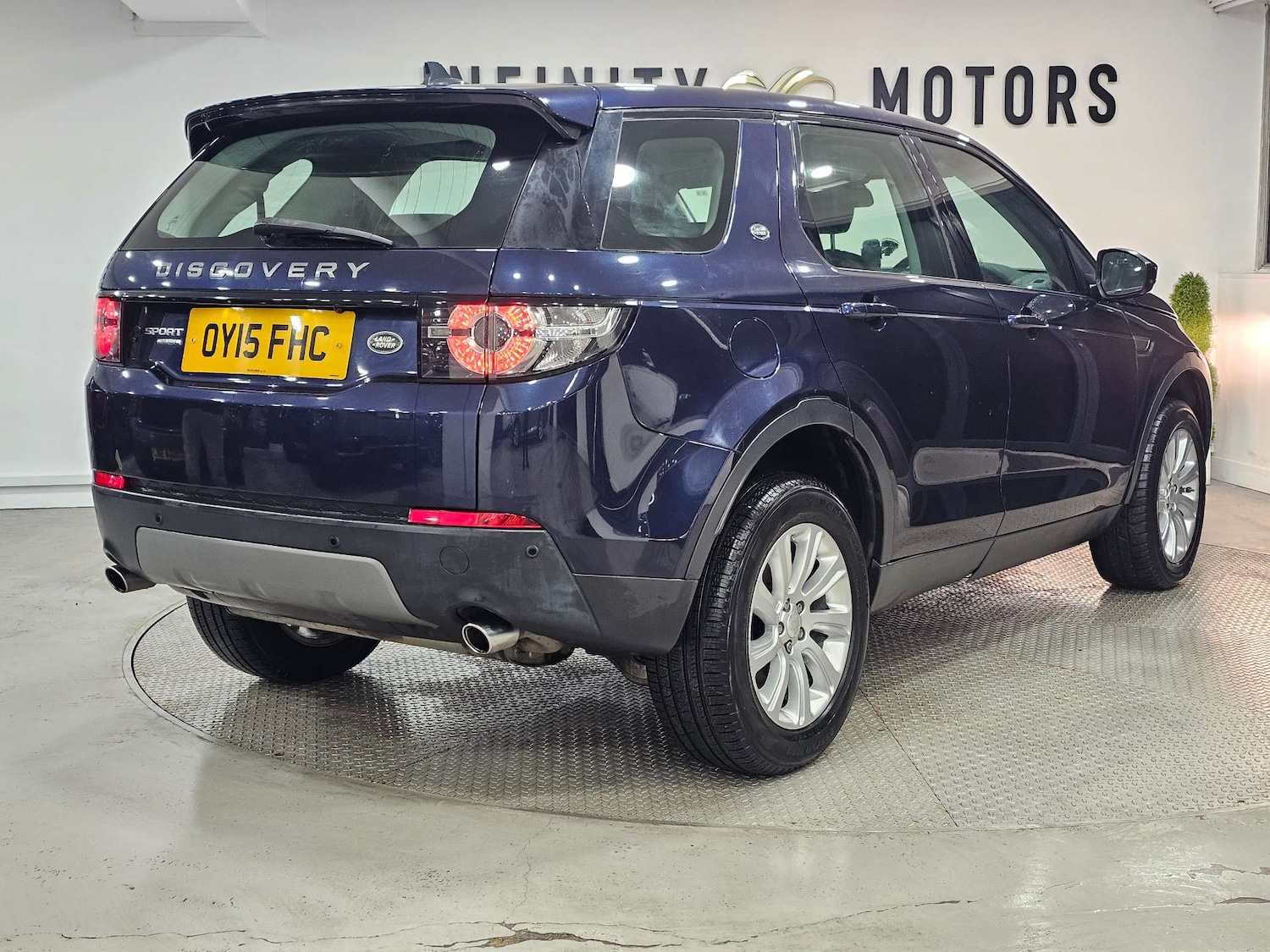 Used Land Rover Discovery Sport 2015 for sale - 77073394: Photo 32