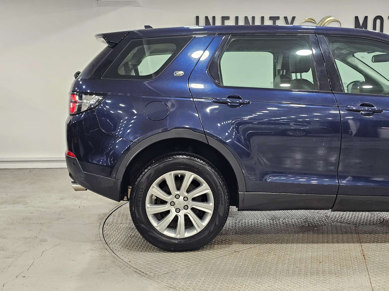 Used Land Rover Discovery Sport 2015 for sale - 77073394: Photo 36