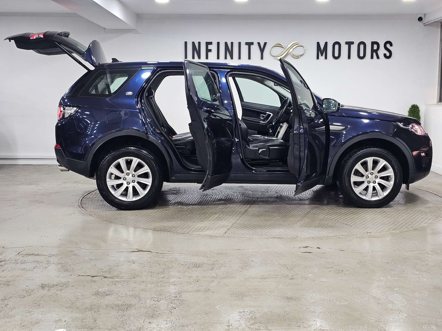 Used Land Rover Discovery Sport 2015 for sale - 77073394: Photo 41