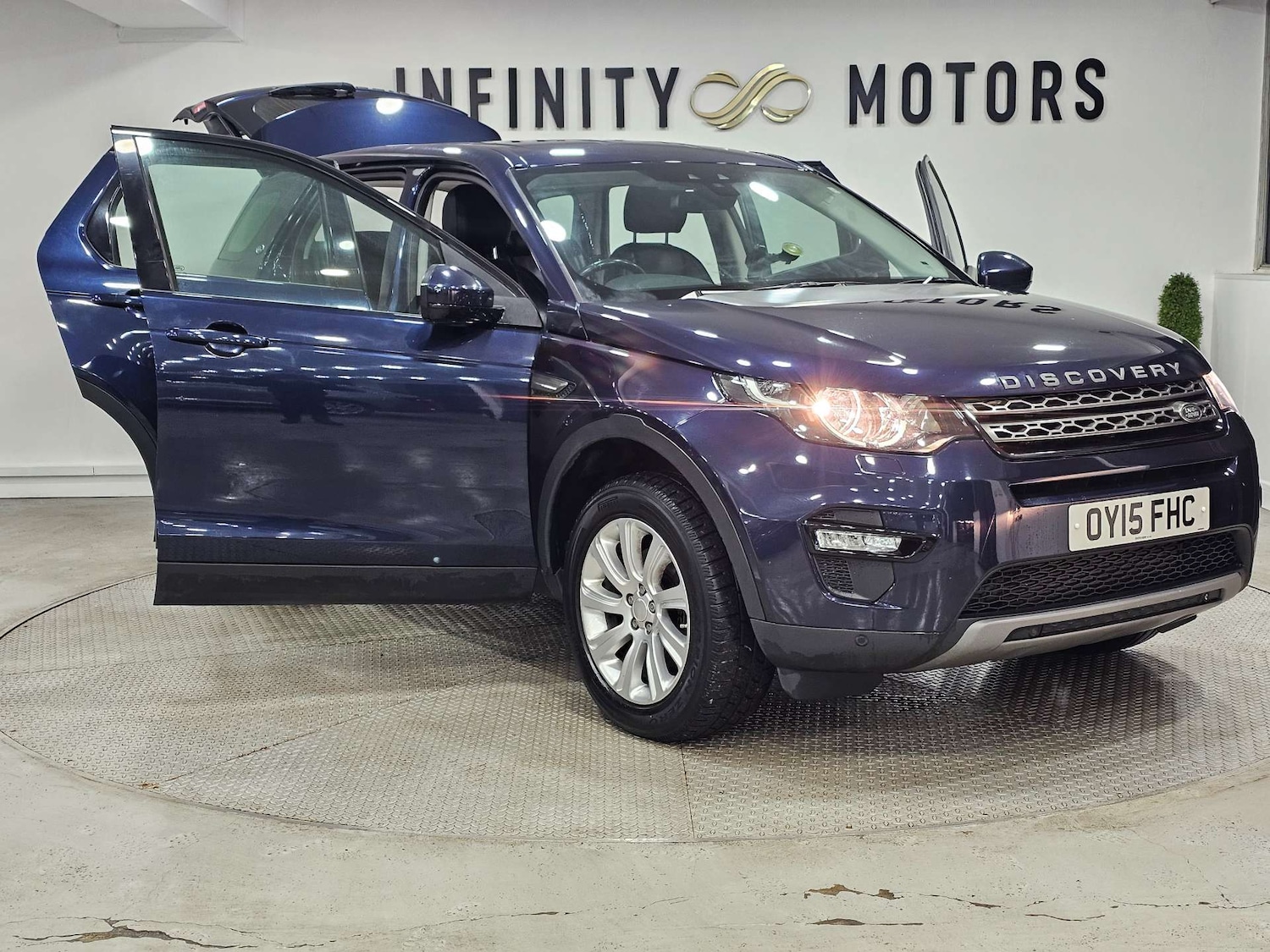 Used Land Rover Discovery Sport 2015 for sale - 77073394: Photo 42