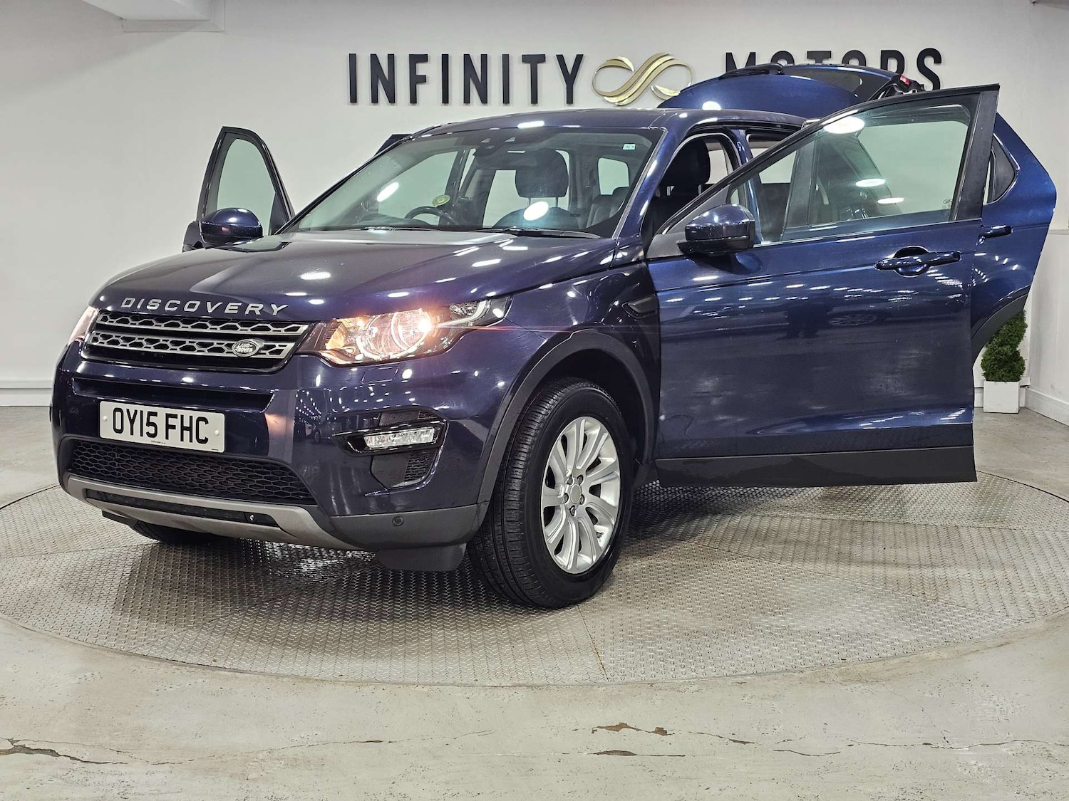 Used Land Rover Discovery Sport 2015 for sale - 77073394: Photo 44