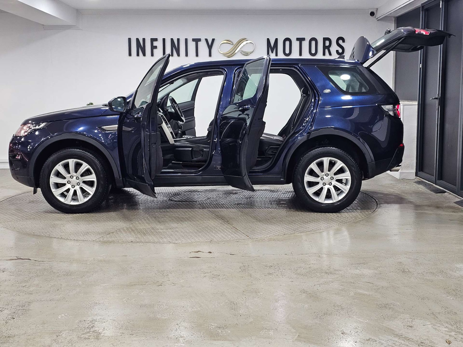 Used Land Rover Discovery Sport 2015 for sale - 77073394: Photo 45