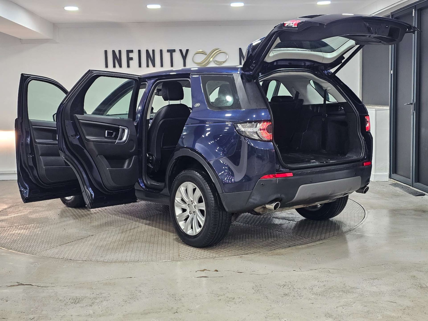 Used Land Rover Discovery Sport 2015 for sale - 77073394: Photo 46