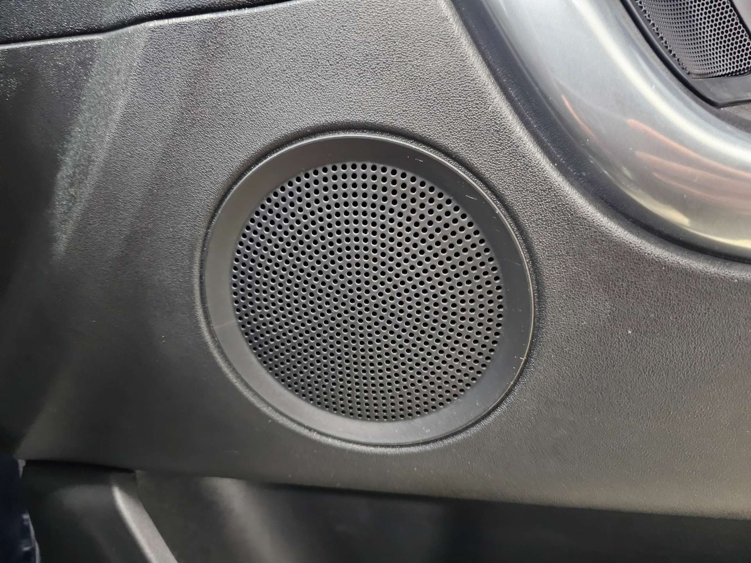 Used Land Rover Discovery Sport 2015 for sale - 77073394: Photo 57