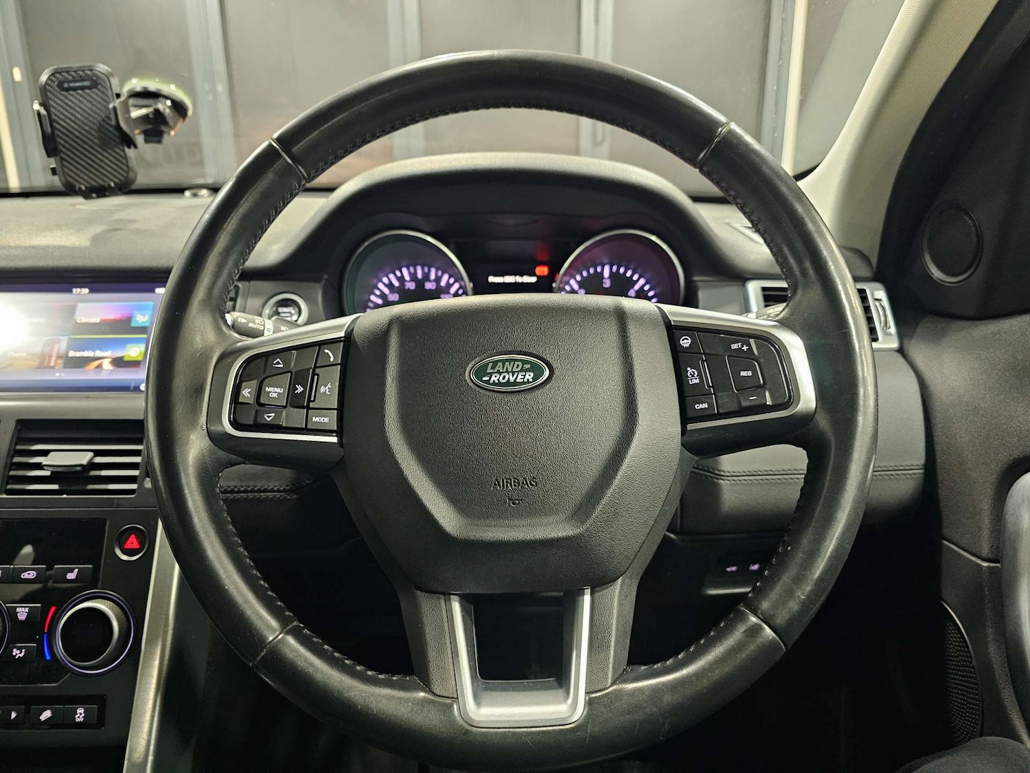 Used Land Rover Discovery Sport 2015 for sale - 77073394: Photo 60