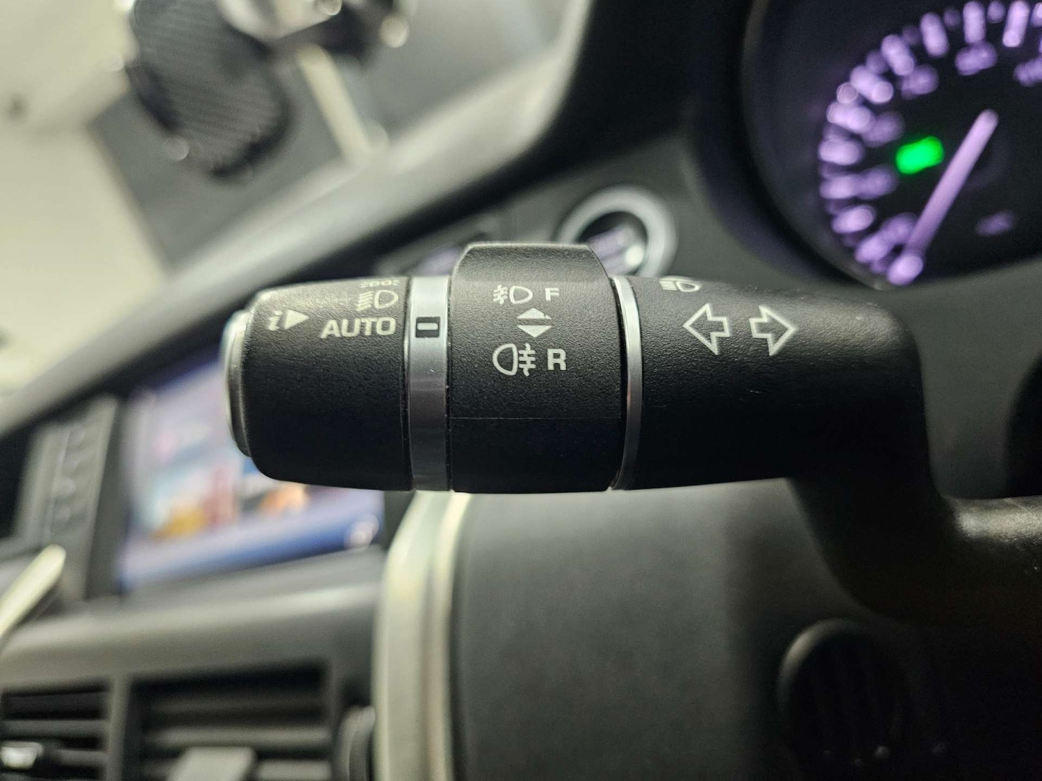 Used Land Rover Discovery Sport 2015 for sale - 77073394: Photo 64