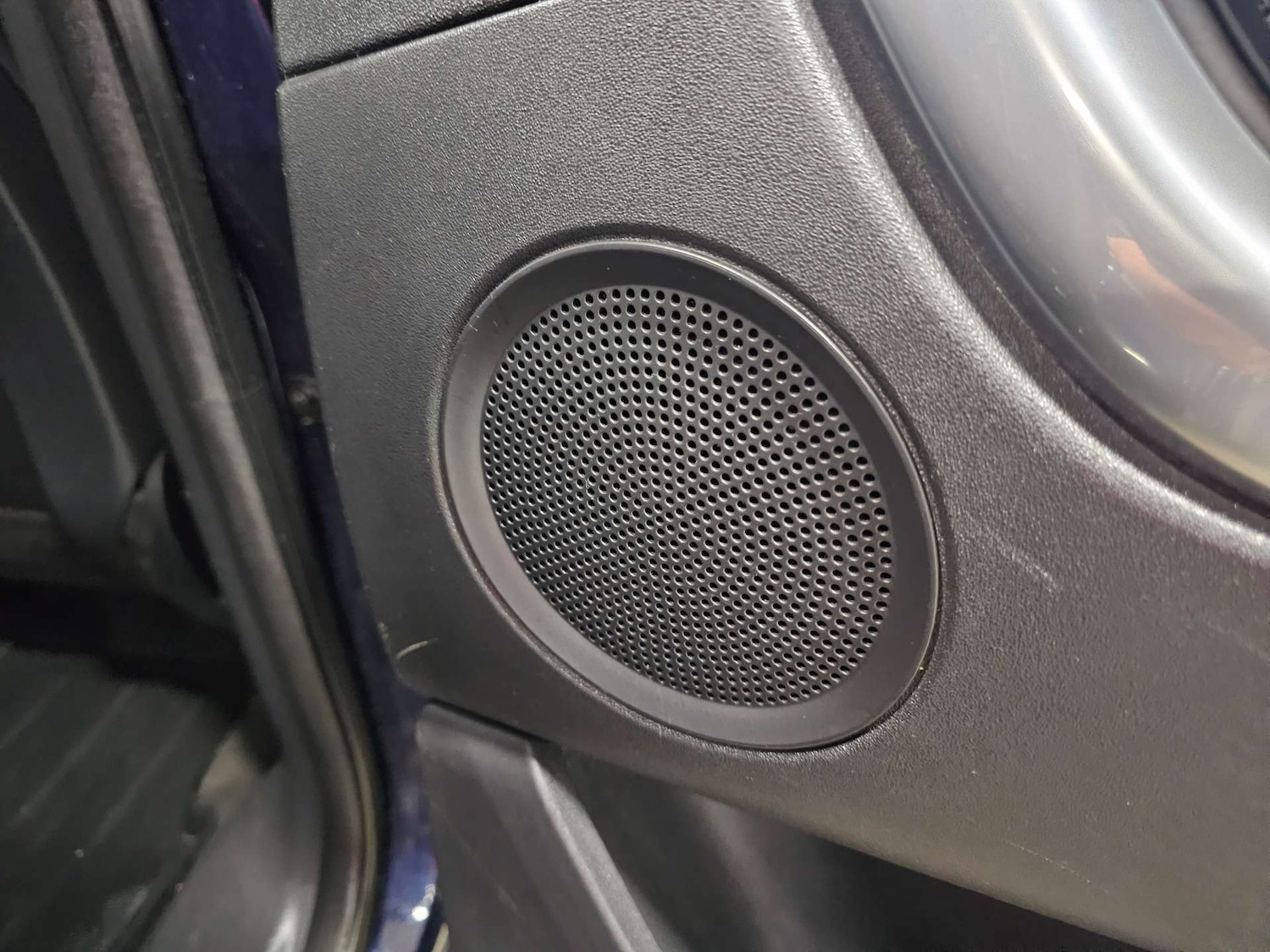 Used Land Rover Discovery Sport 2015 for sale - 77073394: Photo 80