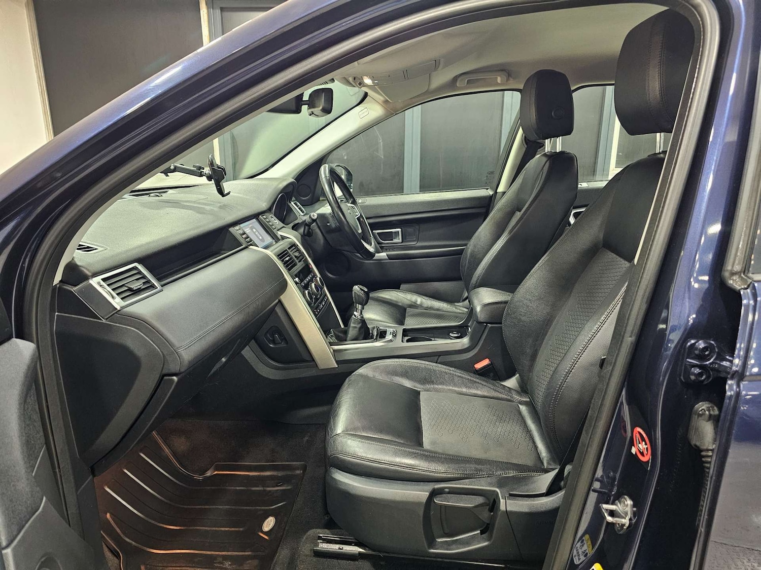 Used Land Rover Discovery Sport 2015 for sale - 77073394: Photo 92