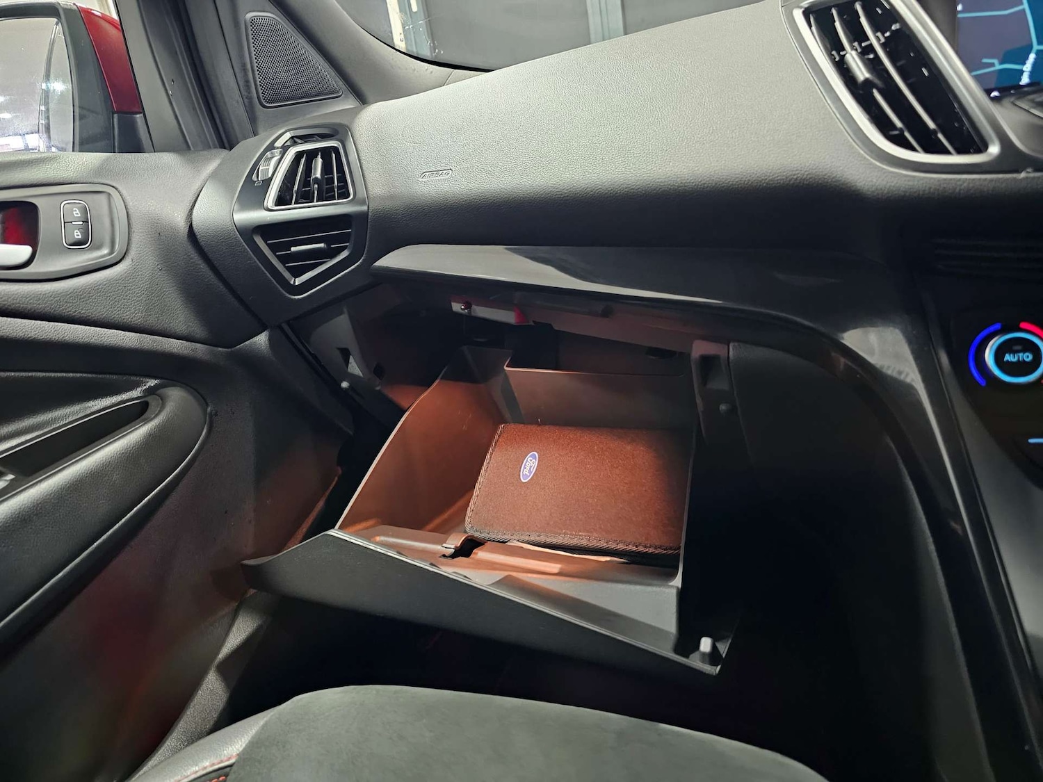 Used Ford Kuga 2018 for sale - 76972364: Photo 26