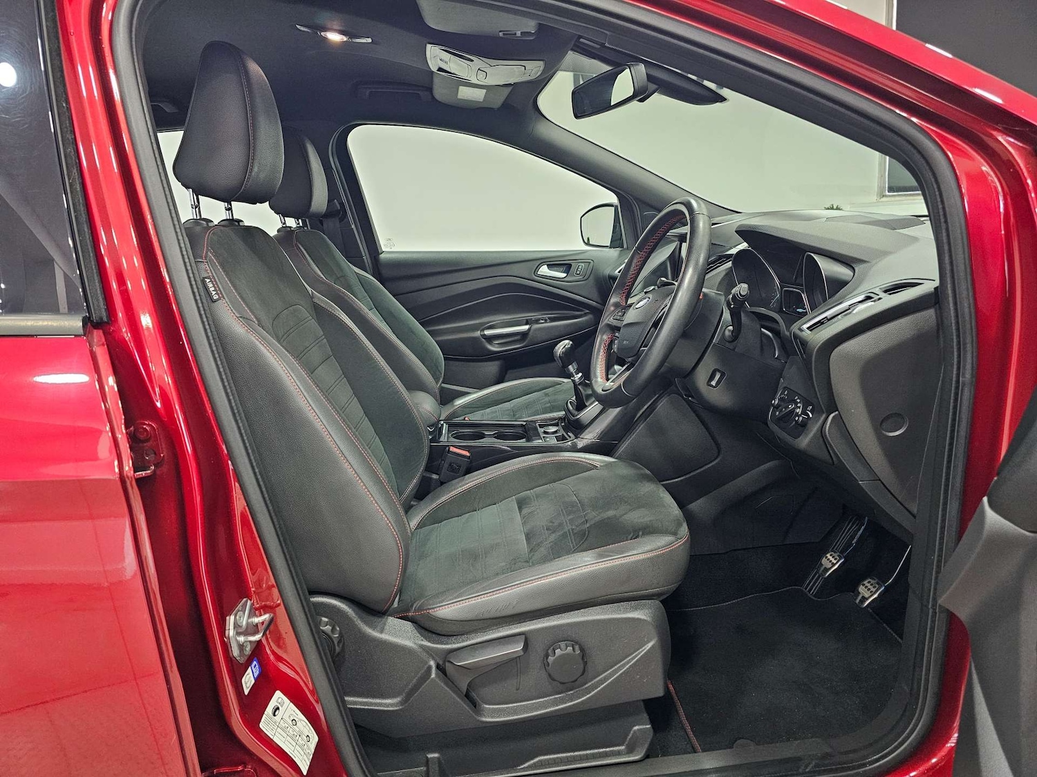 Used Ford Kuga 2018 for sale - 76972364: Photo 3