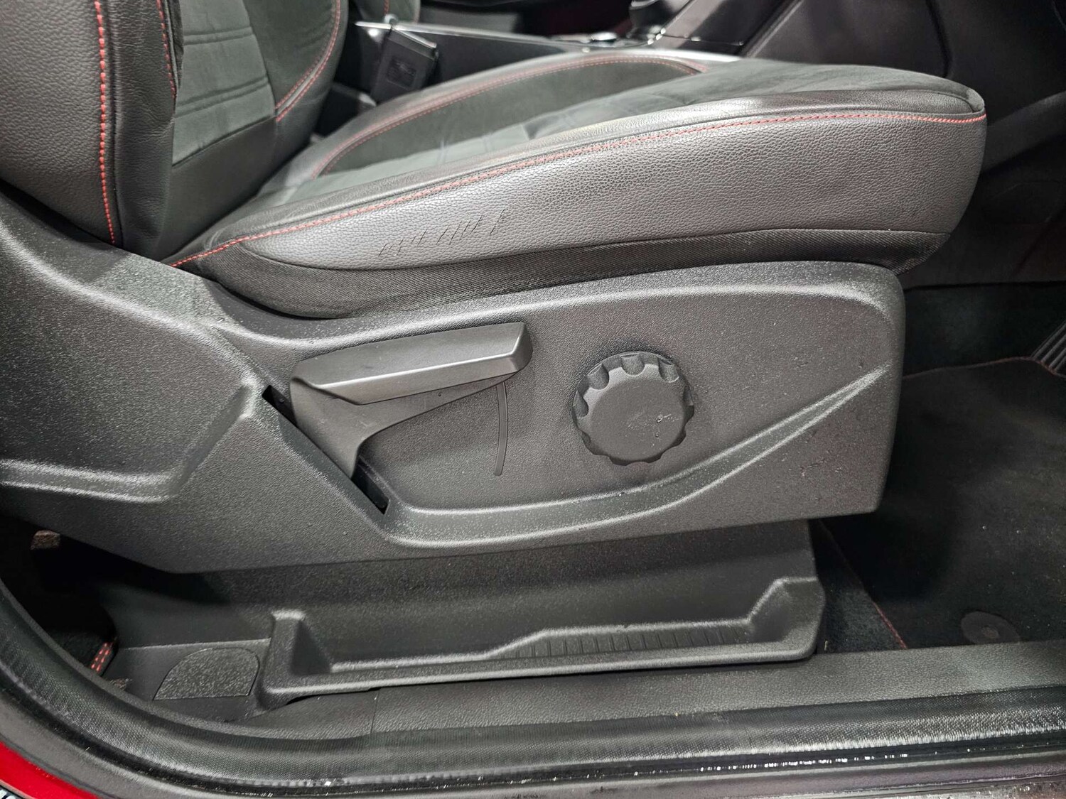 Used Ford Kuga 2018 for sale - 76972364: Photo 69