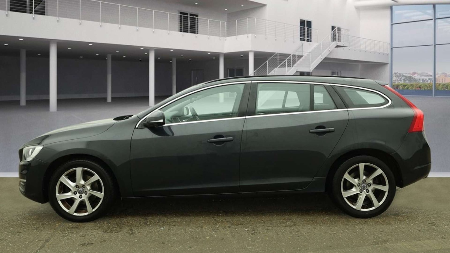 Used Volvo V60 2014 for sale - 77113503: Photo 8