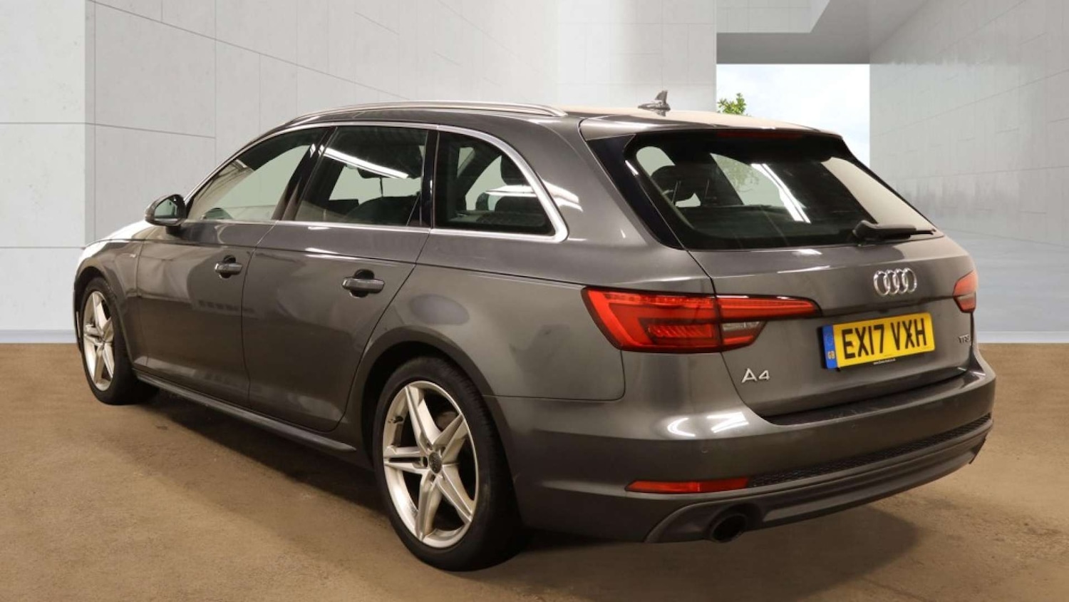 Used Audi A4 2017 for sale - 78165482: Photo 4