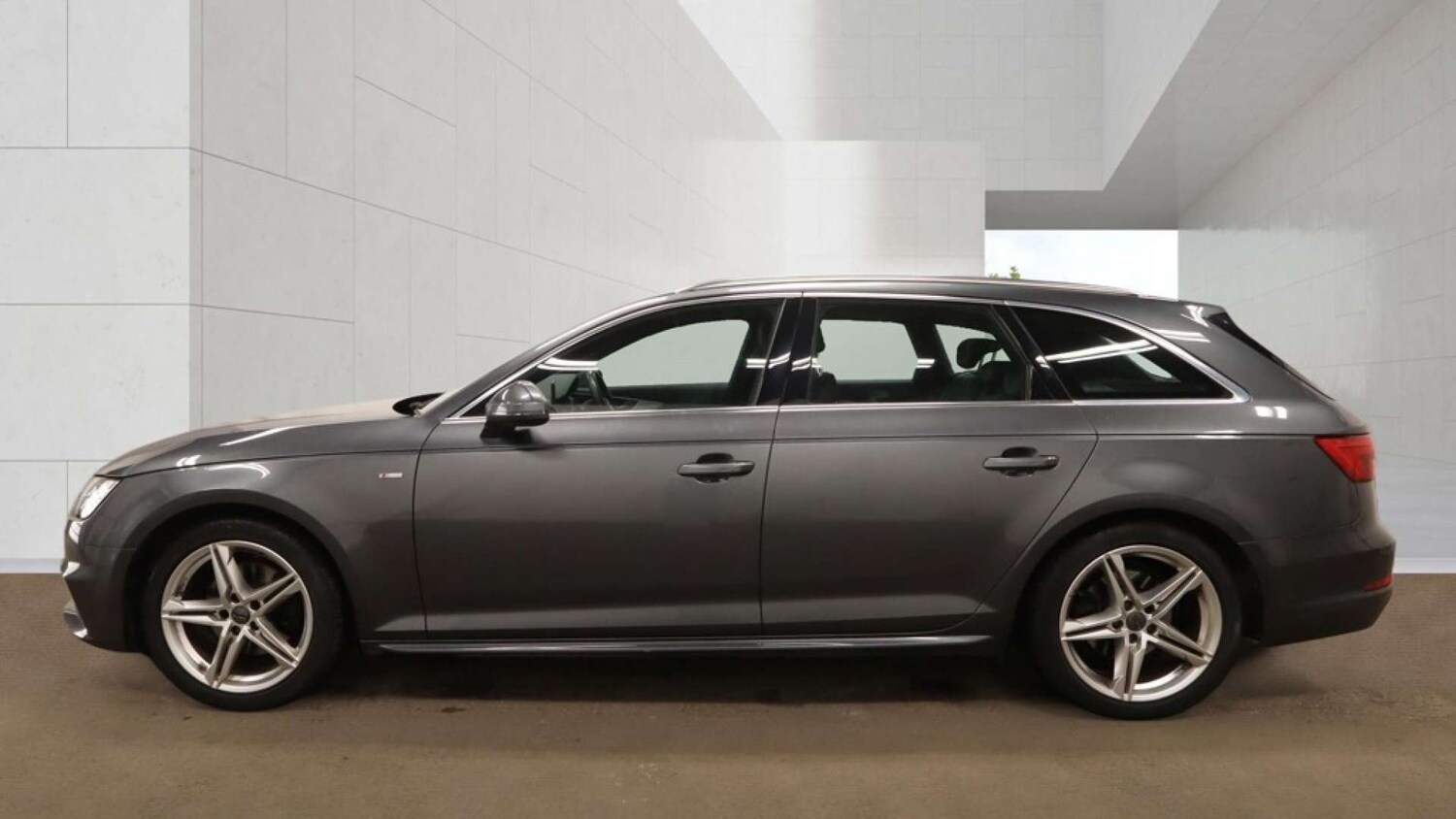 Used Audi A4 2017 for sale - 78165482: Photo 7