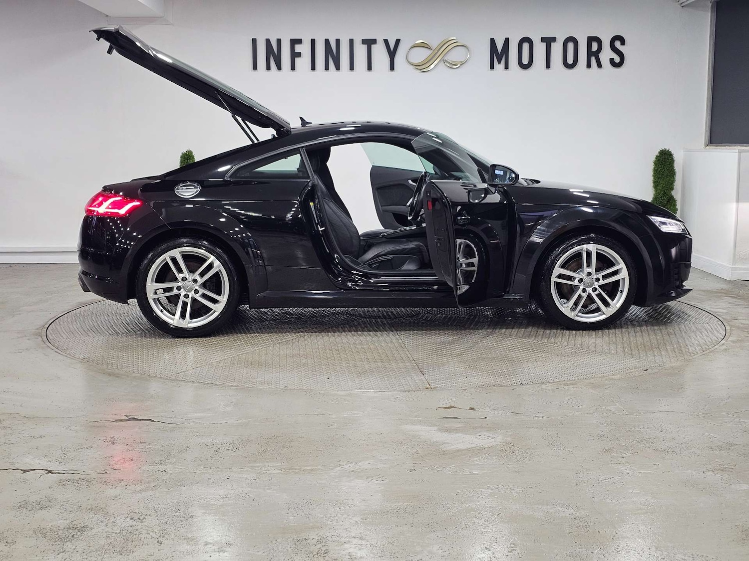 Used Audi TT 2015 for sale - 77087329: Photo 42