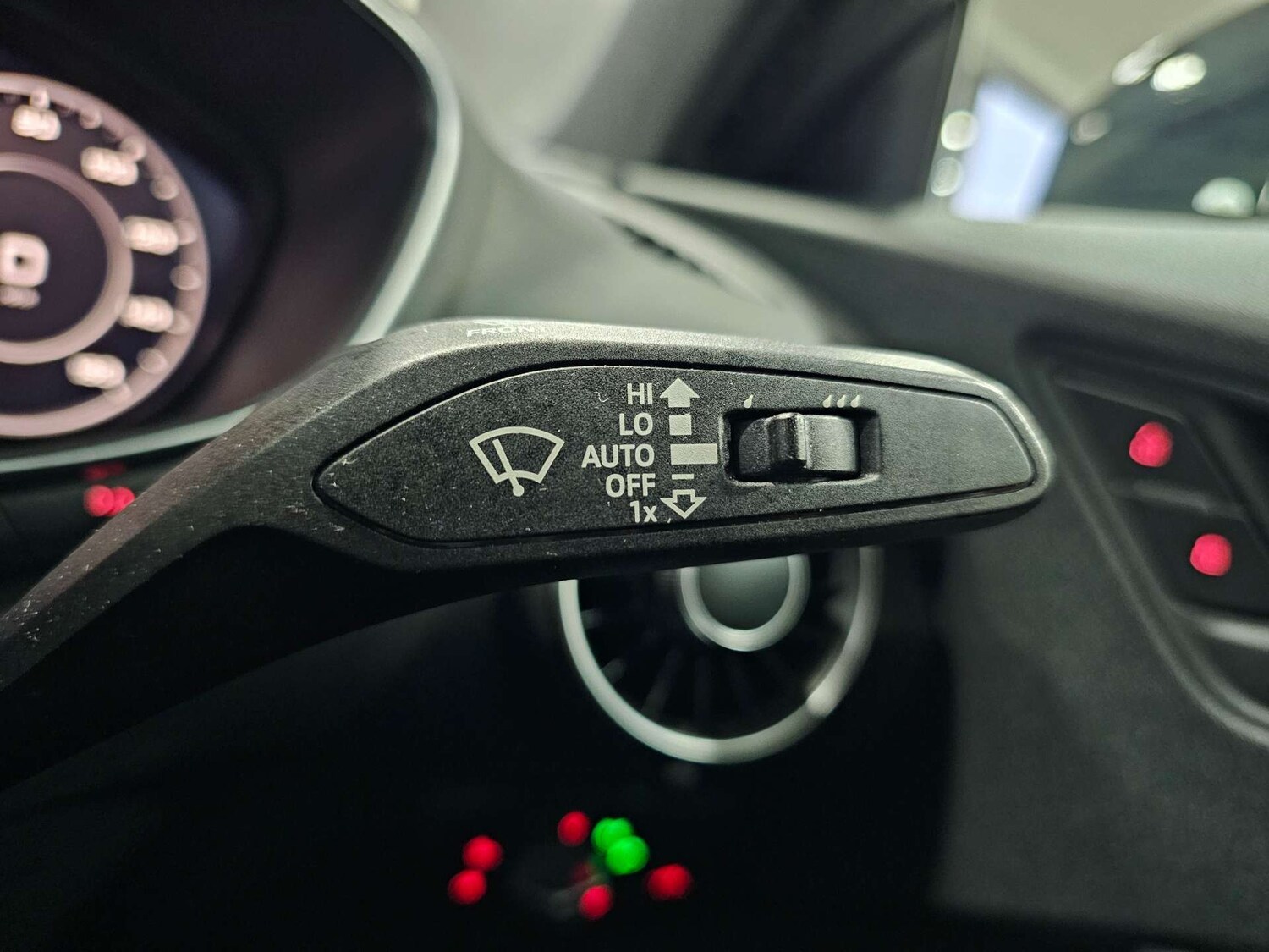 Used Audi TT 2015 for sale - 77087329: Photo 60