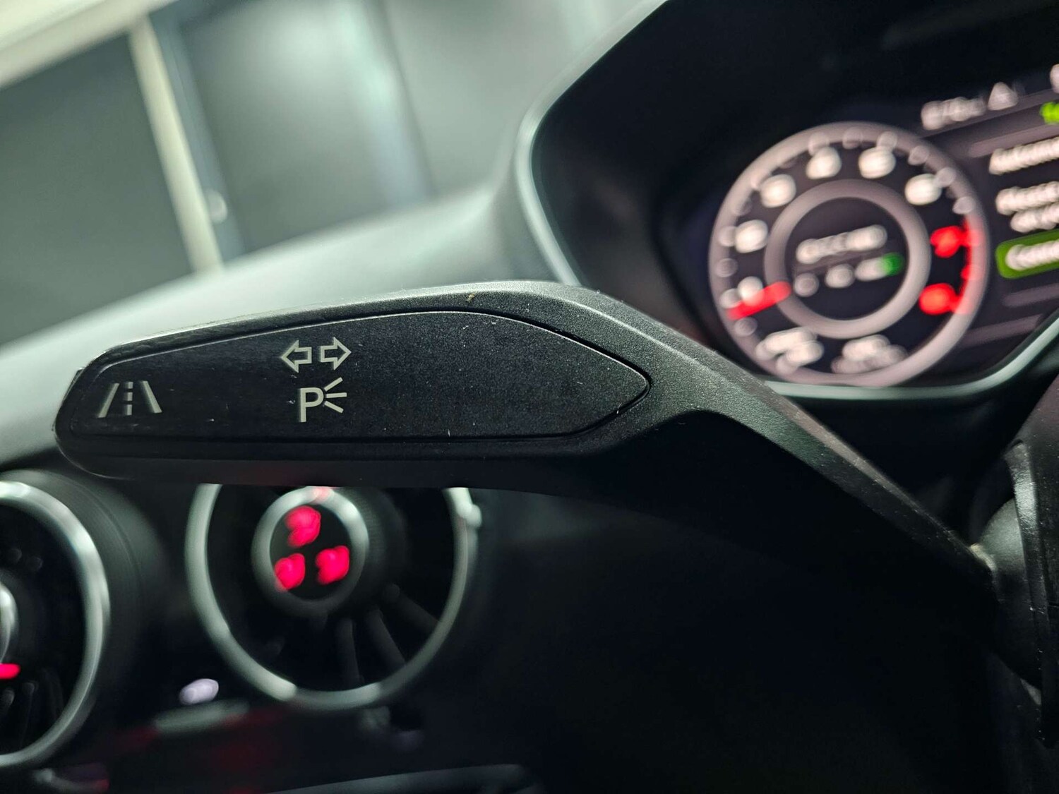 Used Audi TT 2015 for sale - 77087329: Photo 61