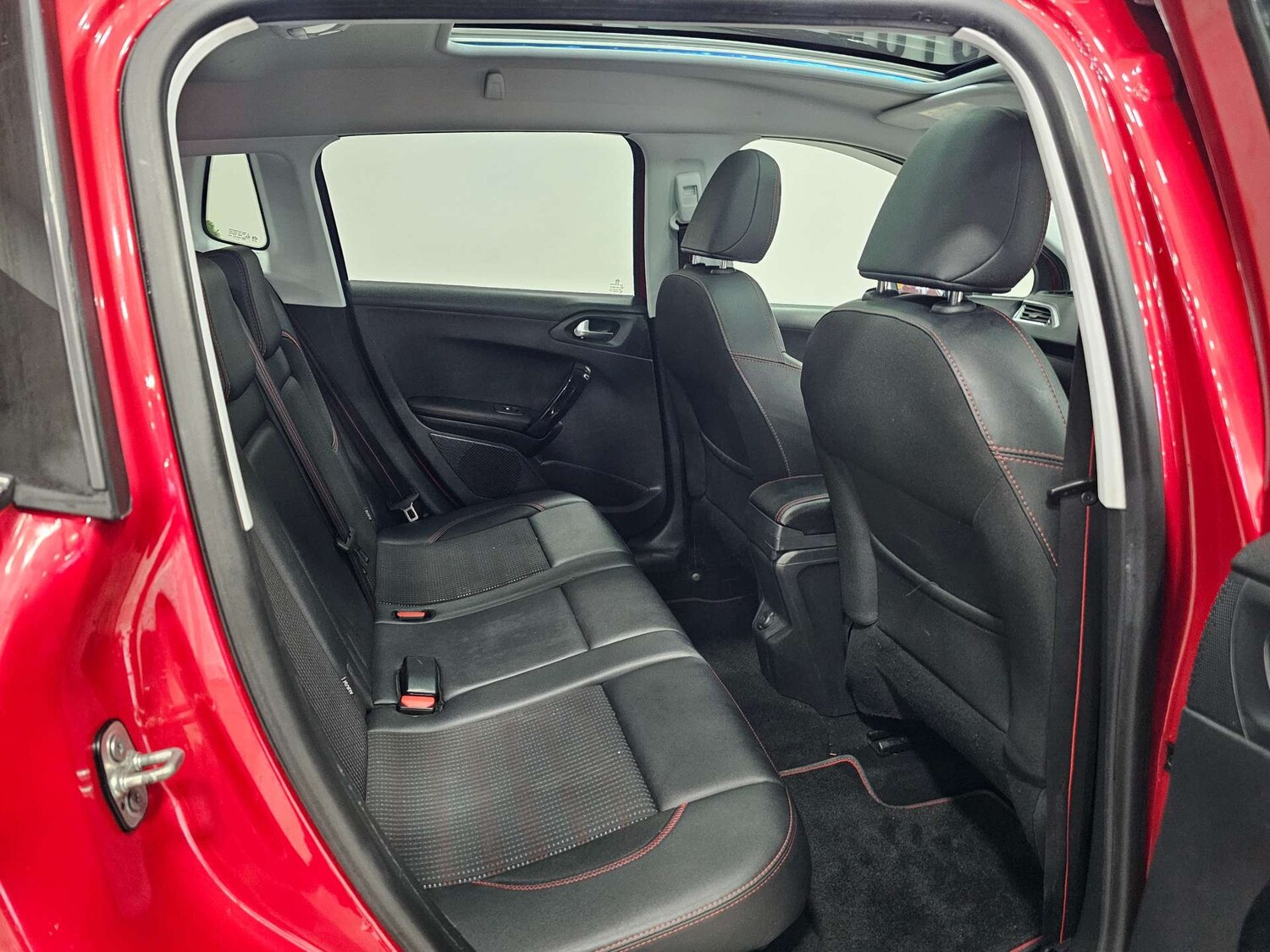 Used Peugeot 2008 2016 for sale - 77080219: Photo 44