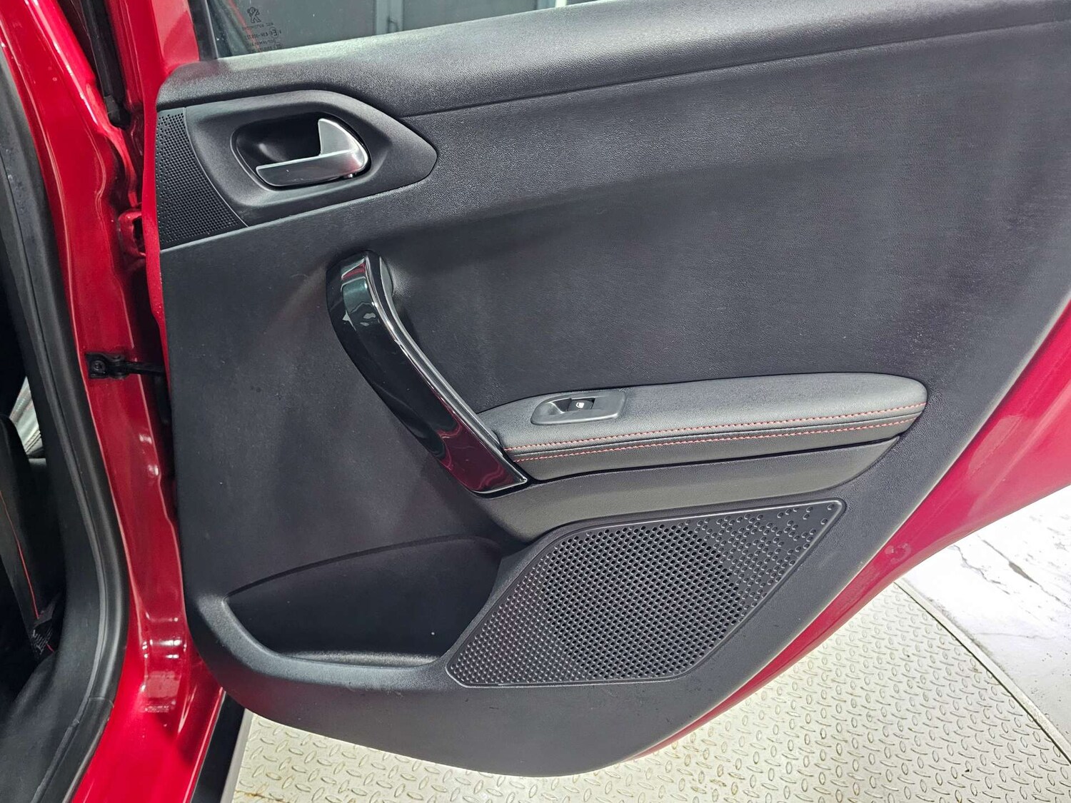 Used Peugeot 2008 2016 for sale - 77080219: Photo 88