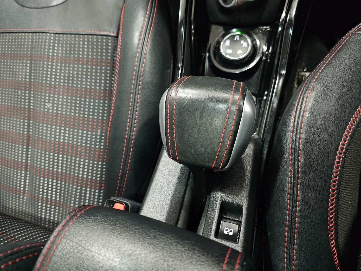 Used Peugeot 2008 2016 for sale - 77080219: Photo 91