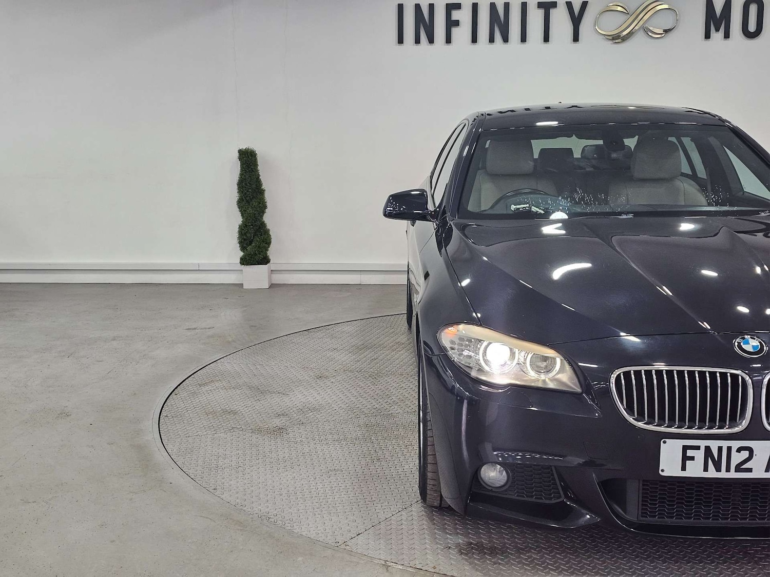 Used BMW 5 Series 2012 for sale - 77135713: Photo 11