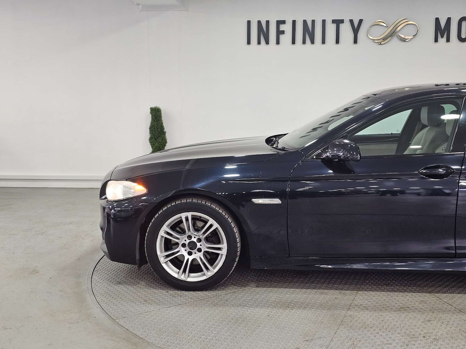 Used BMW 5 Series 2012 for sale - 77135713: Photo 19