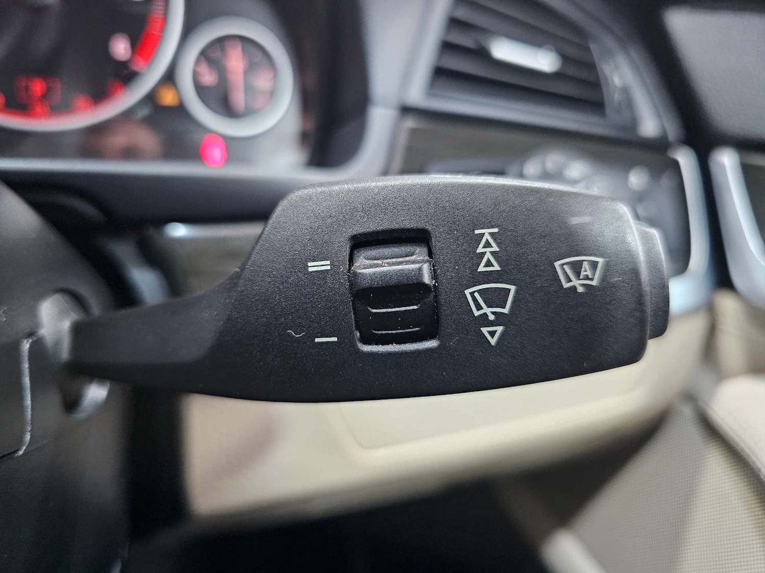 Used BMW 5 Series 2012 for sale - 77135713: Photo 68