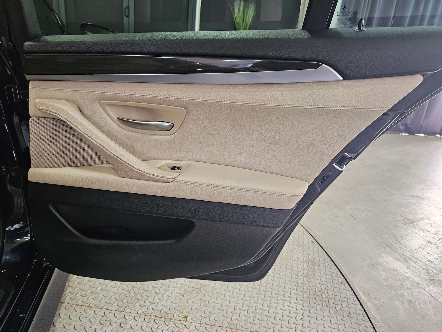 Used BMW 5 Series 2012 for sale - 77135713: Photo 70