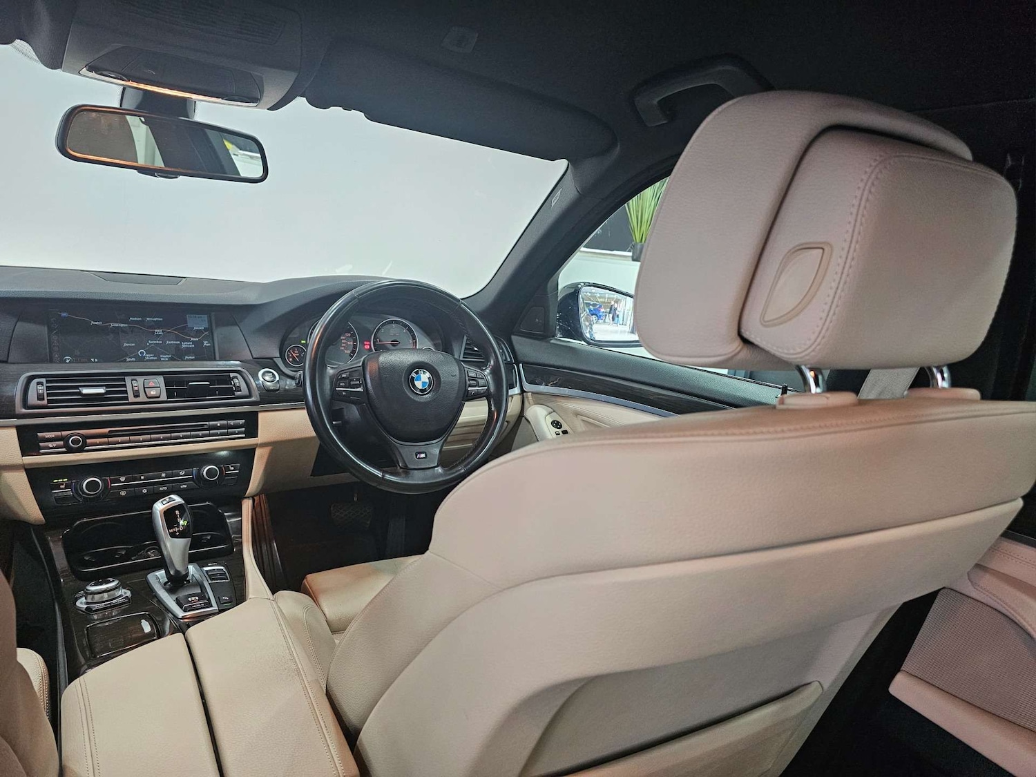 Used BMW 5 Series 2012 for sale - 77135713: Photo 78