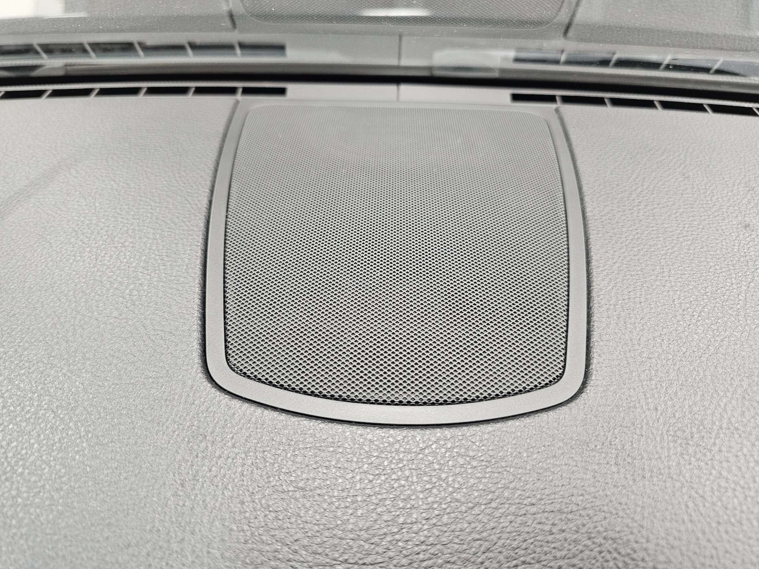 Used BMW 5 Series 2012 for sale - 77135713: Photo 86