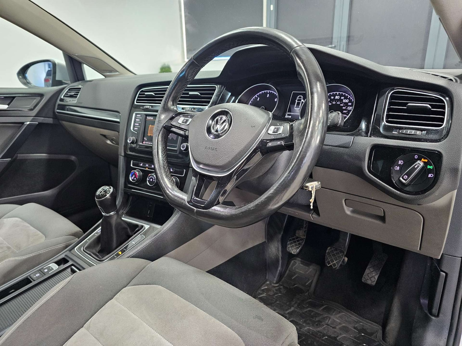 Used Volkswagen Golf 2015 for sale - 77151110: Photo 13