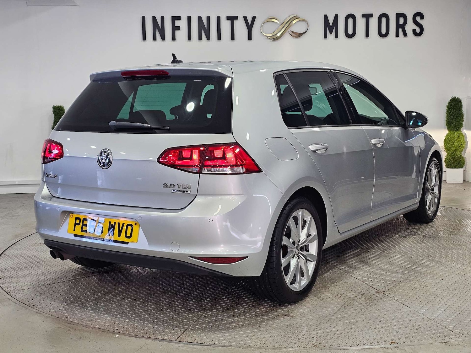 Used Volkswagen Golf 2015 for sale - 77151110: Photo 32